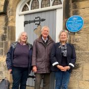 Helen Kidman, Andrew Walbank and Alex Cockshott at the unveiling of the blue plaque